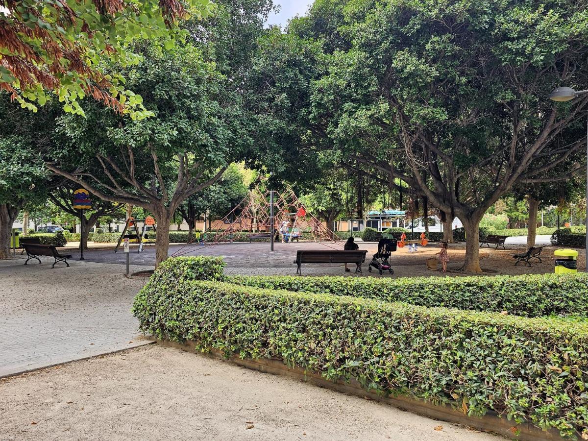 Apartamentos Las Ciencias U Valencia Bagian luar foto